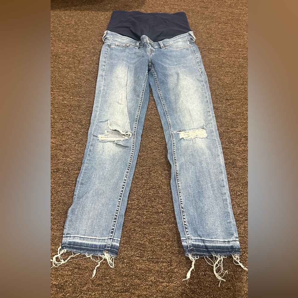 Light Wash Maternity Distressed Straight-Leg Jeans with Navy Panel
